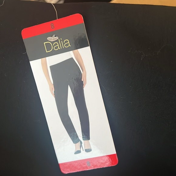 Dalia Women's Pull On Ponte Pant - Picture 11 of 12